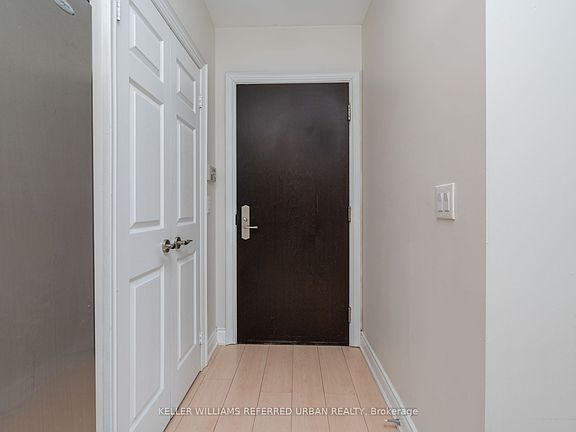 5th image of 1135 Royal York Rd #319