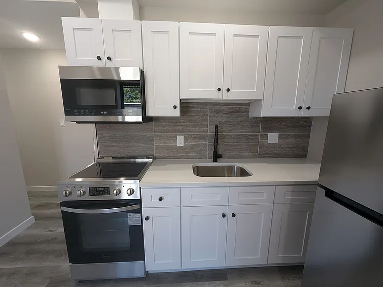 4995 W Thompson St — Photo 14
