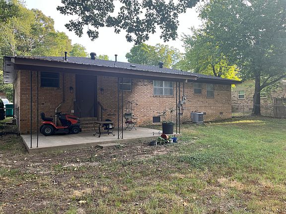 4th image of 308 W 18th St