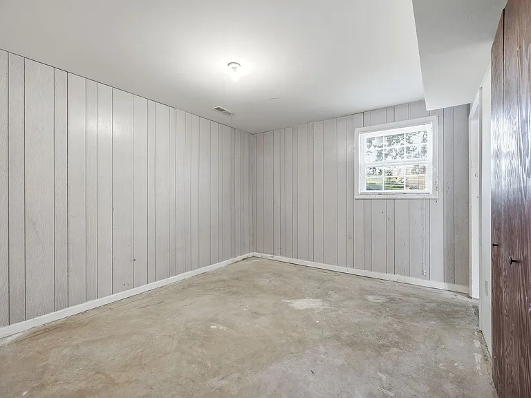 5757 Heards Mountain Rd — Photo 34