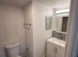 900 NE 195th St APT 307, Miami, FL 33179