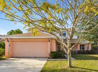 490 Chicago Woods Cir, Orlando, FL 32824