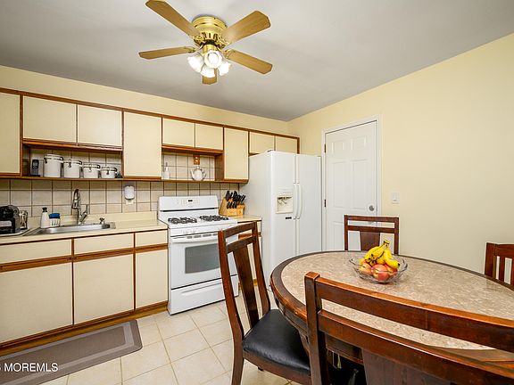 2nd image of 136 Woodmere Drive #406
