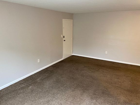 2nd image of 2545 Montana Ave #3