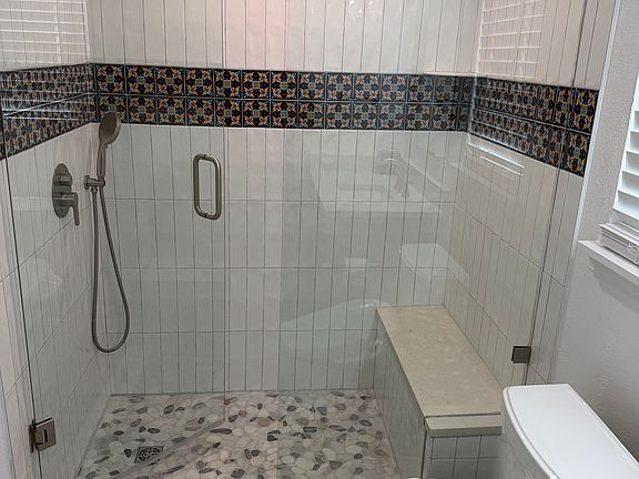 4th image of 818 Turner Ave #1