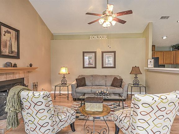 4th image of 16718 Doverwood Way