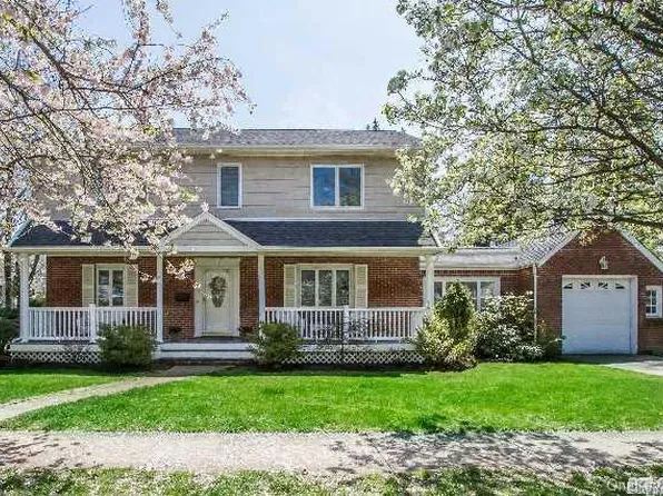 204 Margaret Boulevard, Merrick, NY 11566