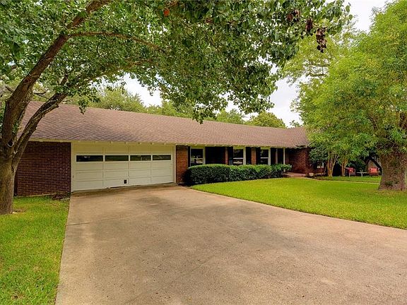 3rd image of 5828 Trailridge Dr