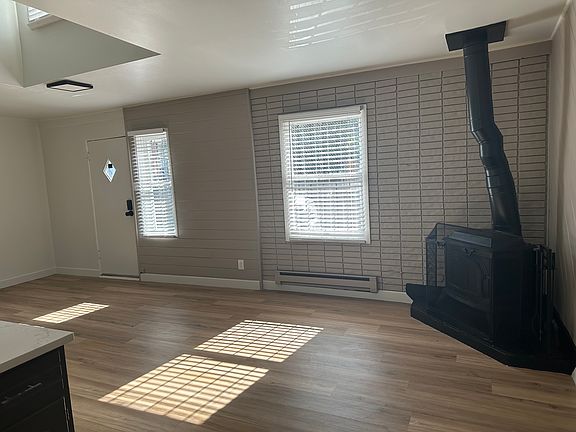 3rd image of 200 W 2nd Ave APT 4