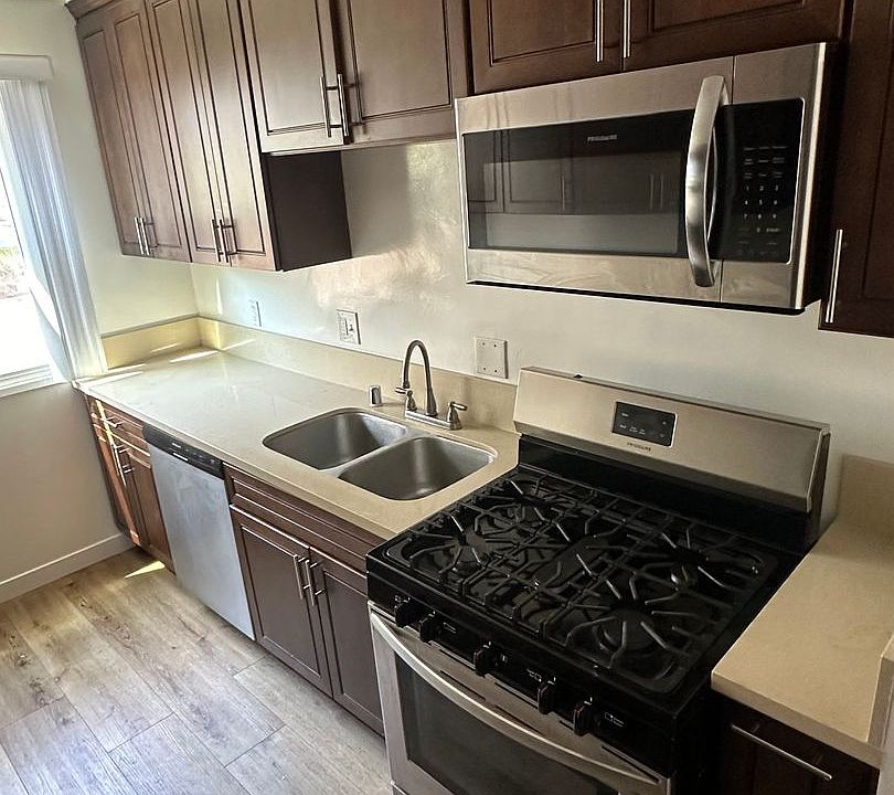 1st image of 3367-73 Overland Ave #6902