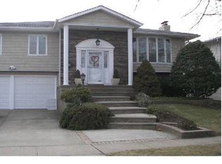 826 Marilyn Ln, Baldwin, NY 11510