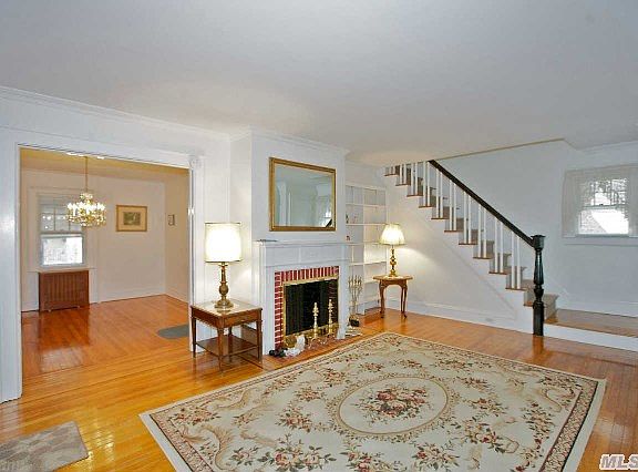 4th image of 150 Cedar Ave