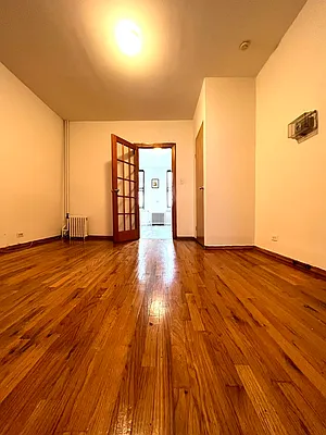 Rented by Compass | media 10