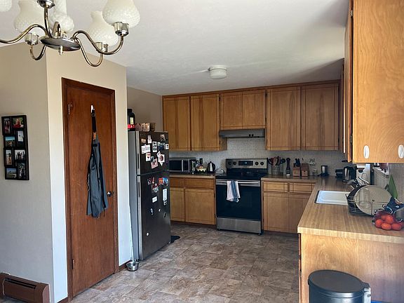 Kitchen with tons of storage