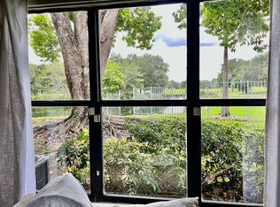 4004 NW 87th Ave, Sunrise, FL 33351