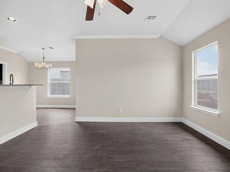 13113 Camden Dr — Photo 20