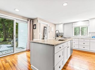 69 Maple St, Middleton, MA 01949