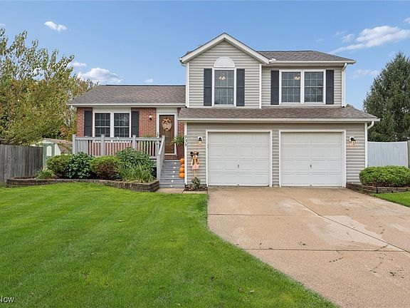 3rd image of 939 Westview Ct