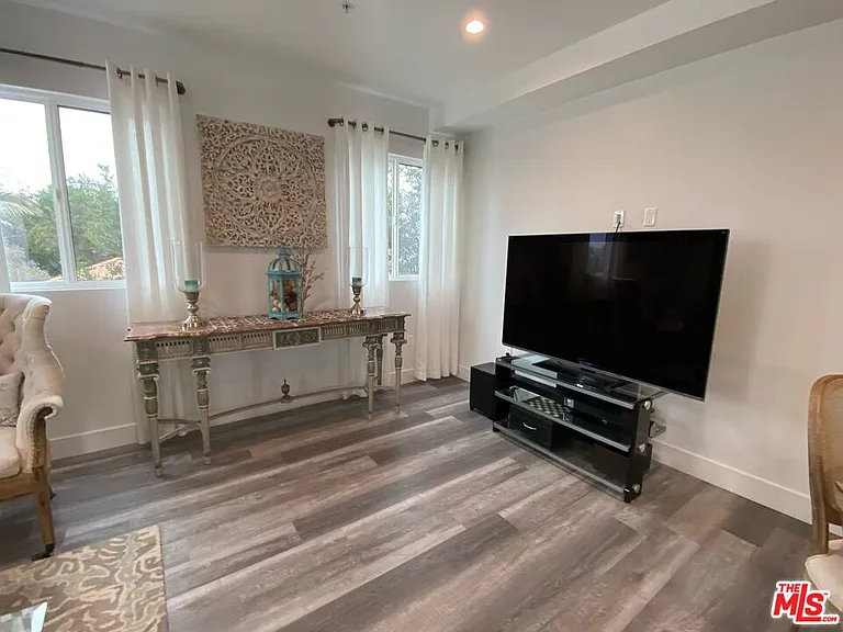 2206 Hauser Blvd — Photo 10