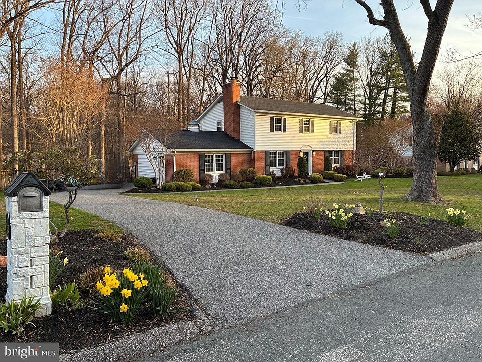 1st image of 1114 Valewood Rd