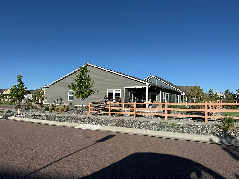 6784 Tumble Creek Dr — Photo 15