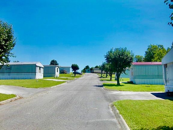 4th image of 114 Bradford Dr