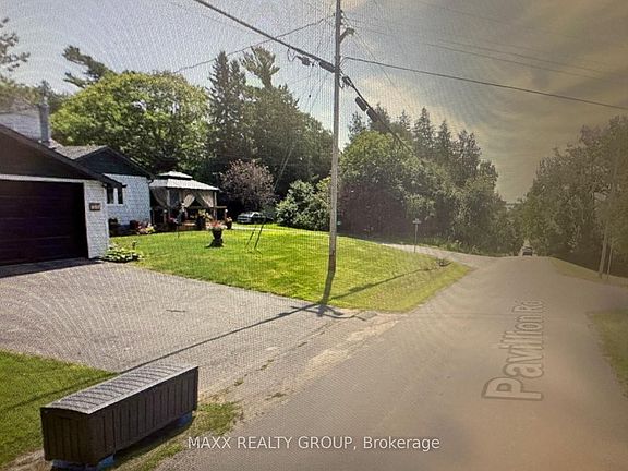 3rd image of 20 Pavillion Rd