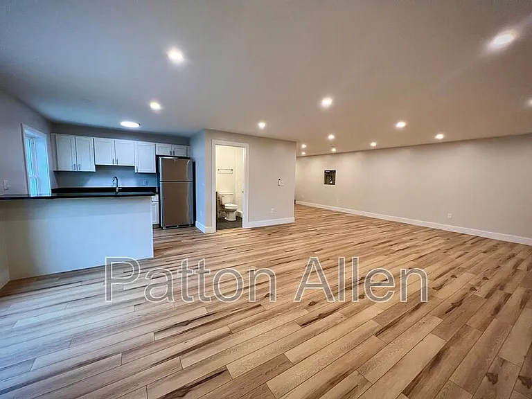 24.5 Crestview St — Photo 3