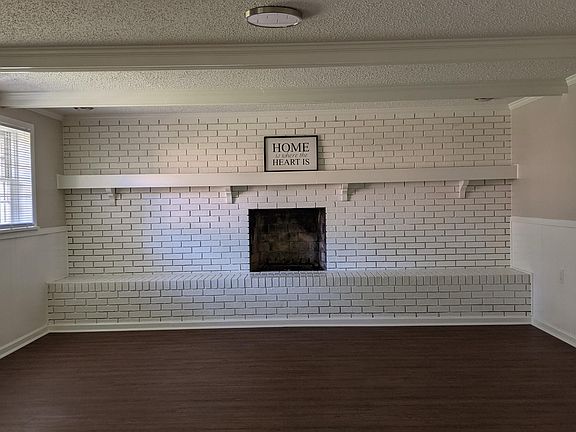 4th image of 3428 Surry Lane