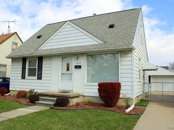 13530 Backus St, Southgate, MI 48195