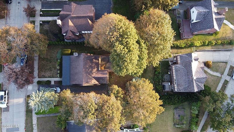 4th image of 25 24th Street
