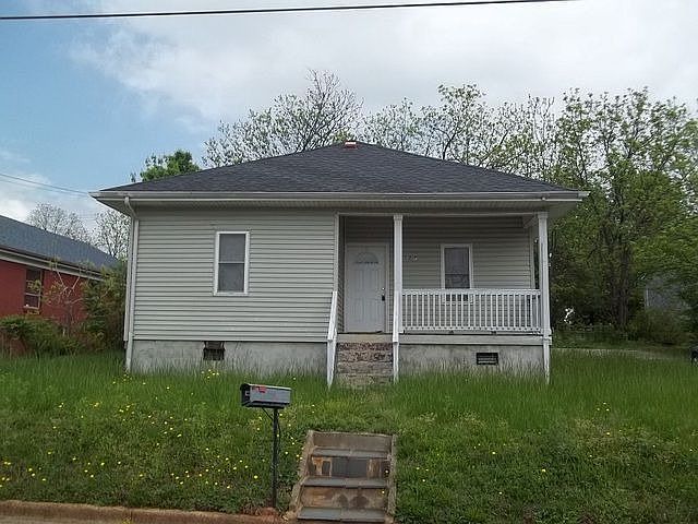 1st image of 727 N Caldwell Ave