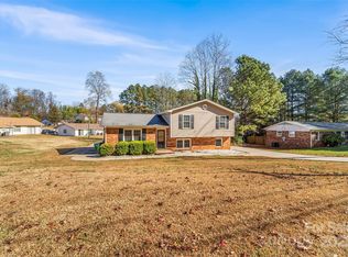 1401 Southwest Blvd, Newton, NC 28658