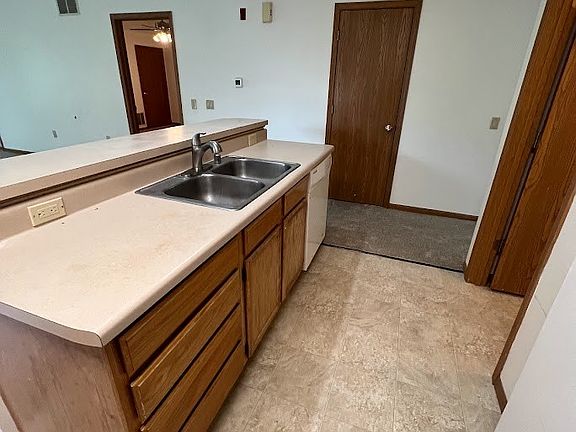 4th image of 6091 Viroqua Dr APT 2
