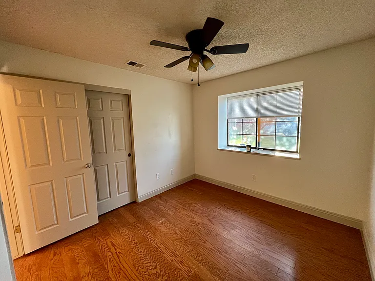 6024 Billabong Ct — Photo 12