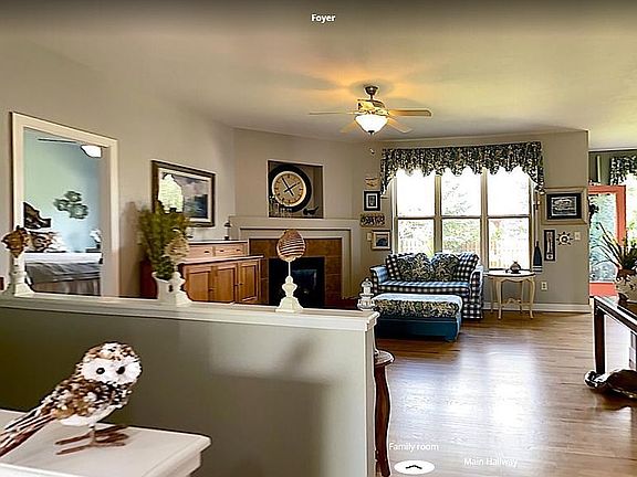 3rd image of 1402 Soda Creek Ct