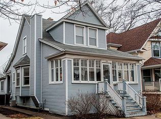633 N Taylor Ave, Oak Park, IL 60302