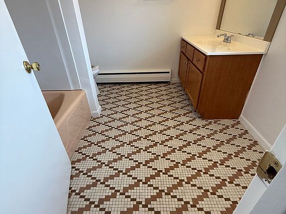 4th image of 1-46 Acerra Dr #22