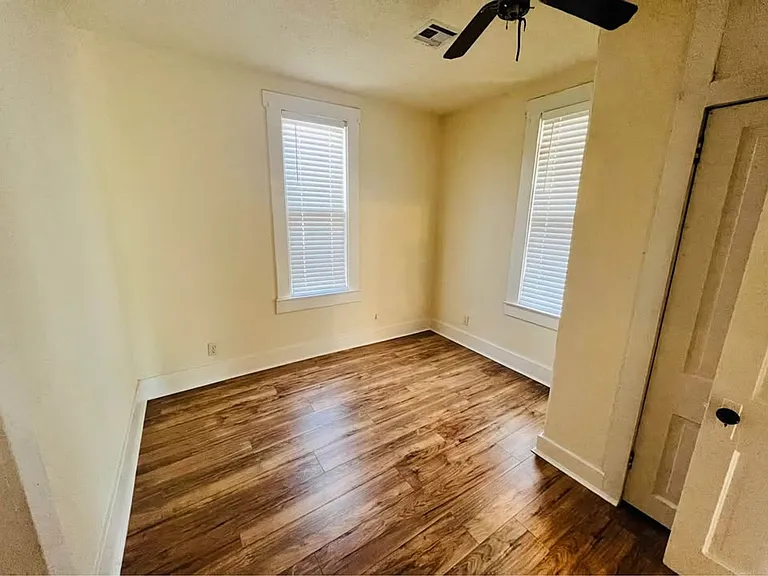 620 W London St — Photo 7