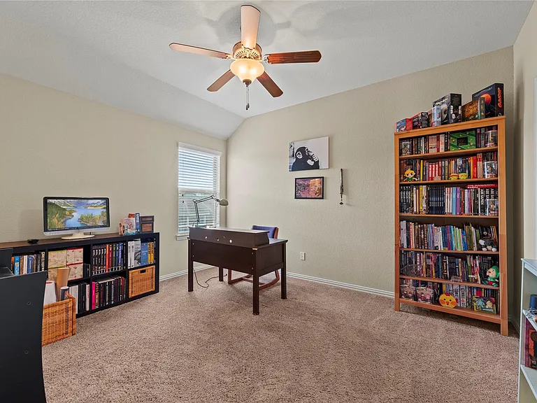 16127 Fairway Creek Cir — Photo 24
