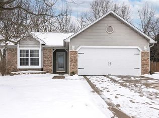 11536 Cherry Blossom West Dr, Fishers, IN 46038