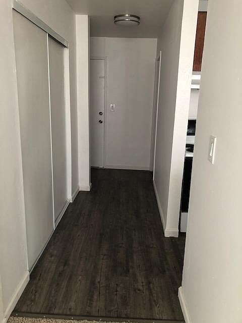1st image of 305 Chestnut St