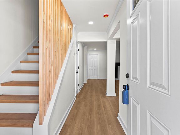 3rd image of 3047 Shadow Walk Ln