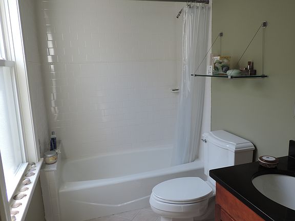 Master Bath (included)