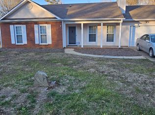 5801 Old Meadow Rd, Charlotte, NC 28227