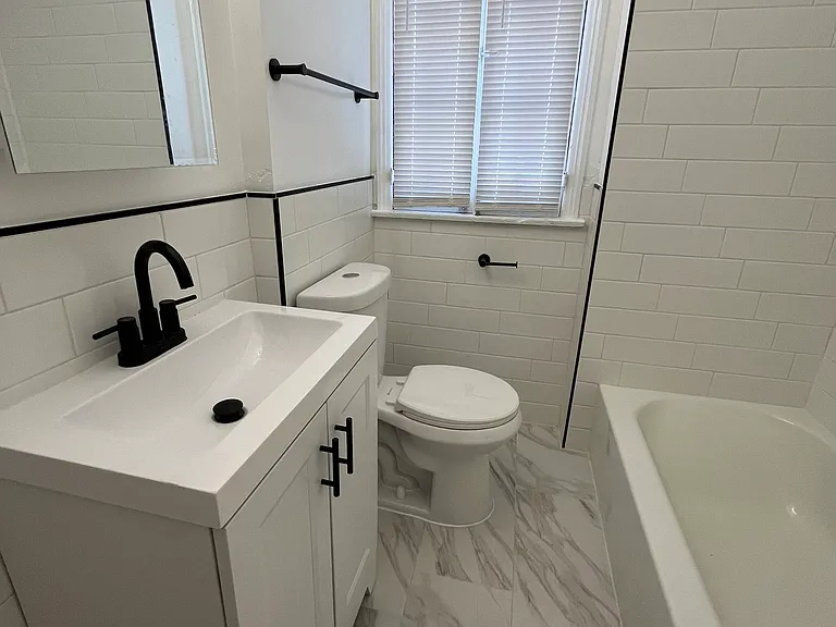 240 S Coronado St #246-3/4-16 — Photo 12