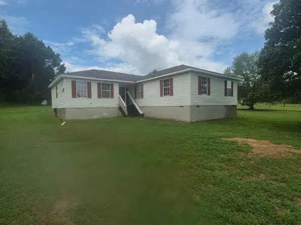 21 Cosby Ln, Farmville, VA 23901