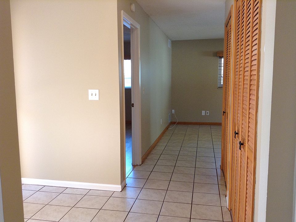 1st image of 1210 Croydonwood Cir