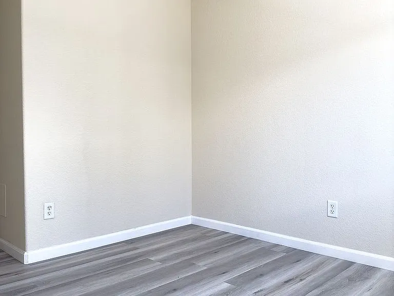 3033 W Custer Pl — Photo 8