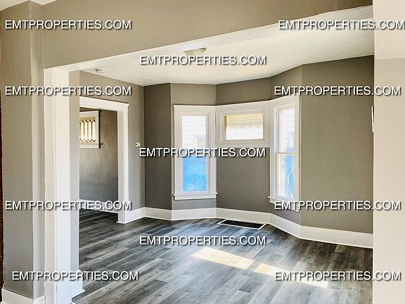 4th image of 105 Cornell Ave
